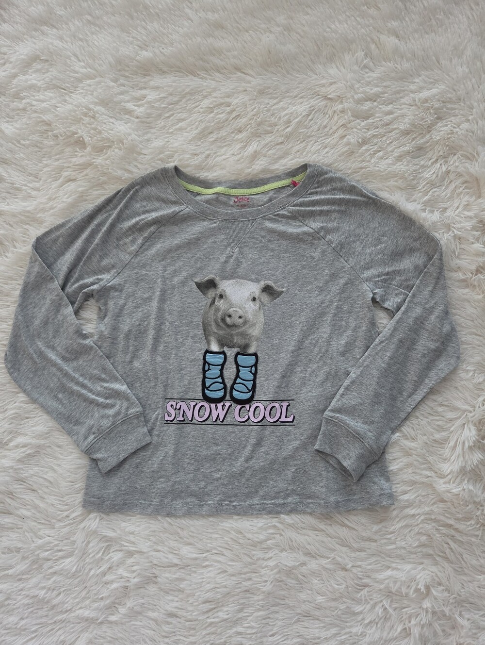 Justice Graphic Long Sleeve Top Gray With Pig In Snow Boots Girls Size L 12/14